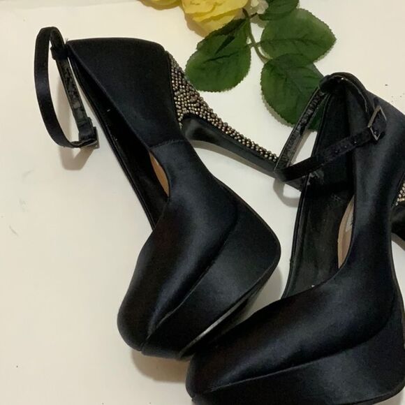 𝗦𝗧𝗘𝗩𝗘 𝗠𝗔𝗗𝗗𝗘𝗡 𝗚𝗟𝗜𝗧𝗭𝗬 𝗣𝗟𝗔𝗧𝗙𝗢𝗥𝗠 𝗛𝗘𝗘𝗟𝗦 SIZE 7.5 M - Picture 11 of 12